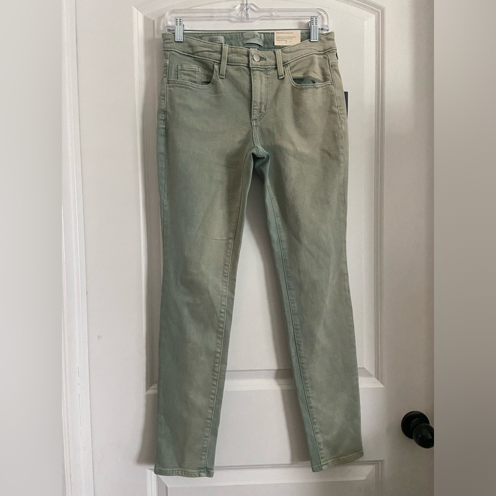 Nwt universal thread jeans